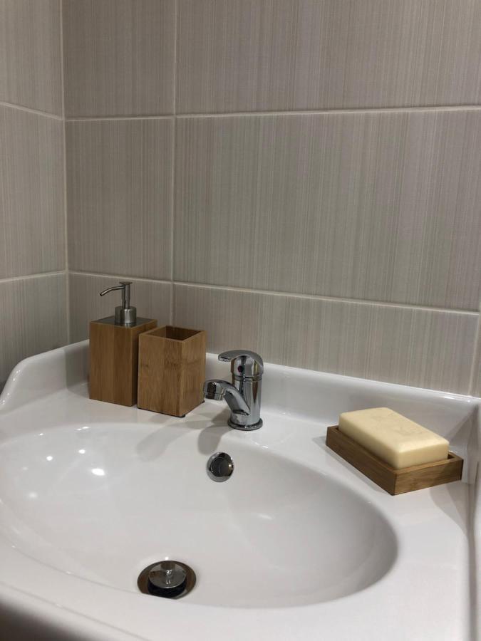 Studio De 35M2 Au Centre De Cusset المظهر الخارجي الصورة